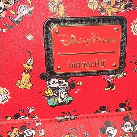 Loungefly Mickey and friends - Picture 5 of 6